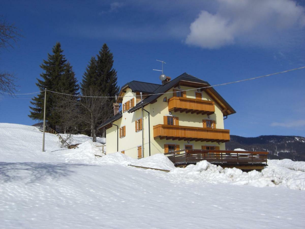 Casa Il Tiglio Apartment Tarvisio Luaran gambar
